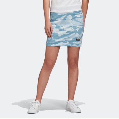 Adidas/阿迪达斯女子夏季巴西风浅蓝色迷彩印花休闲半身裙FM2484