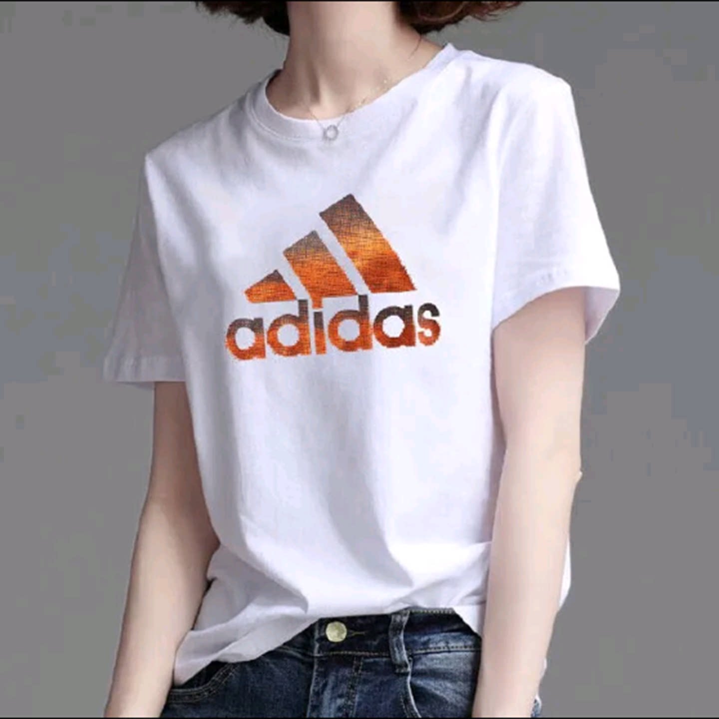 正品Adidas阿迪达斯女款简约经典logo圆领宽松休闲短袖T恤FJ5012