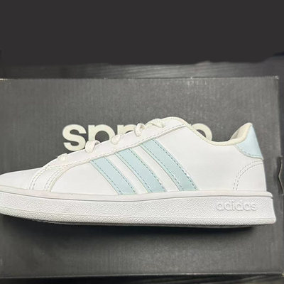 Adidas阿迪达斯儿童运动休闲鞋