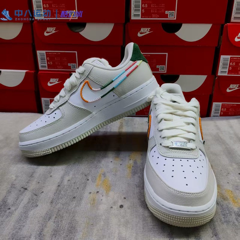 耐克AirForce1女子板鞋