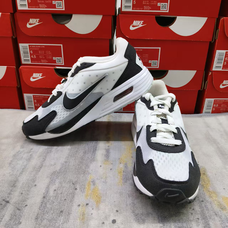 耐克女子复古缓震透气休闲鞋