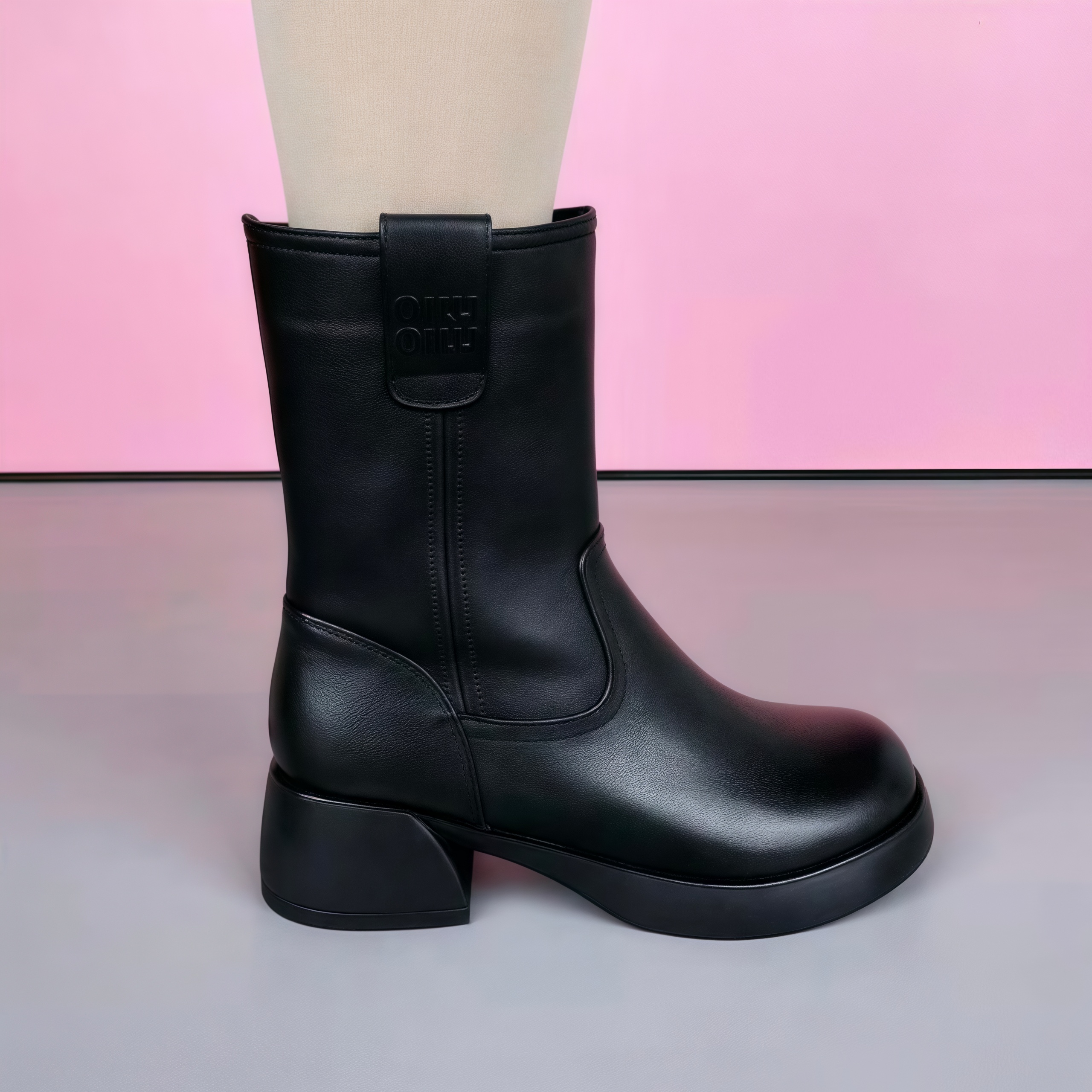 中筒靴子女2025冬季新款加绒马丁