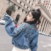 Áo khoác denim mới của phụ nữ lưới màu đỏ bat mô hình lỏng lẻo ngọc trai hoang dã đính cườm ngắn denim ngắn áo khoác nữ - Áo khoác ngắn