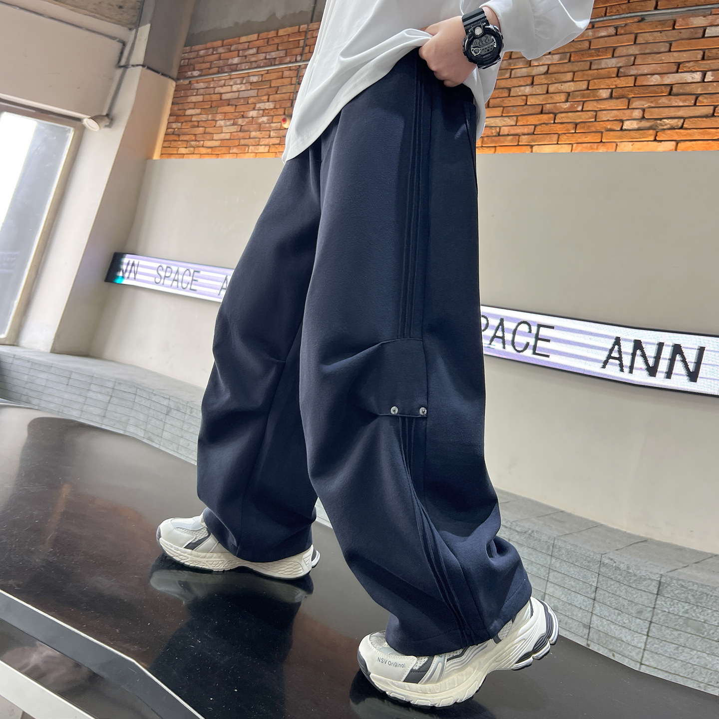 男童纯色褶皱直筒休闲针织运动裤大童2025新款春秋季宽松裤子