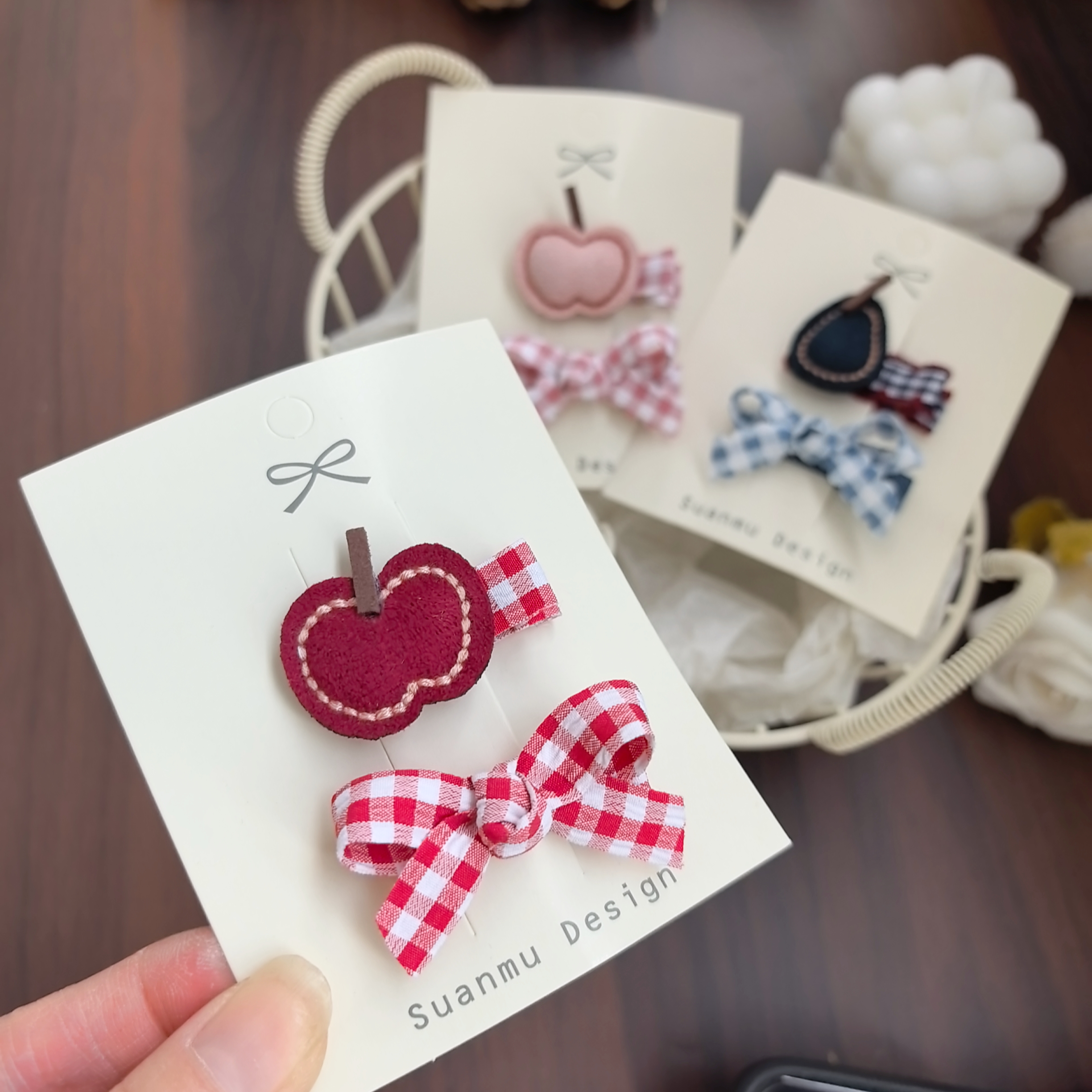 韩系甜美红色苹果格纹蝴蝶结宝宝发夹可爱刘海侧边夹子婴儿全包夹