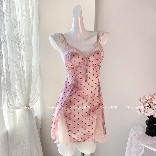 心动crush！纯欲甜美睡裙带胸垫