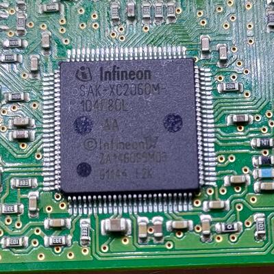 SAK-XC2060M-104F80L电脑芯片