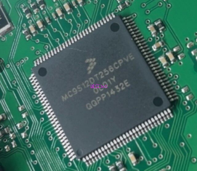 MC9S12DT256CPVE封装QFP112