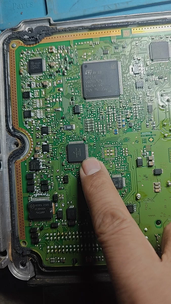 SC900715AF 汽车电脑板芯片