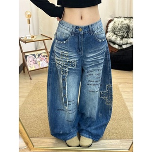 宽松显瘦百搭十字架铆钉拖地长裤 美式 新款 2026春季 复古弯刀牛仔裤