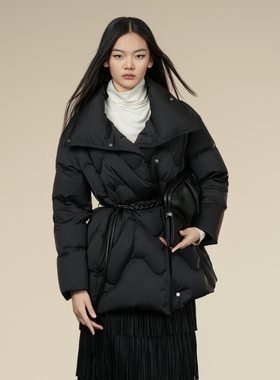 XG/雪歌2025冬黑色立领收腰休闲白鸭绒羽绒服外套女XK406028A790