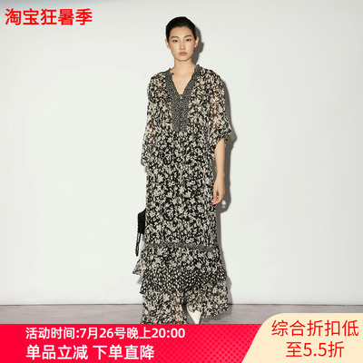 XG/雪歌26春度假风碎花连衣裙女长裙V领优雅长款裙子XL104009B394