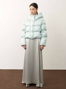 气质缎面感连帽白鸭绒外套冬水蓝色设计感短款羽绒服女