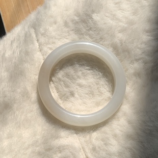 56圈口天然和田玉青海料藕粉色手镯58.9克