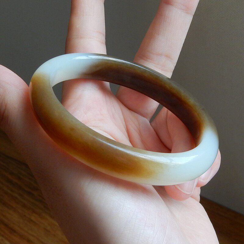 保】34.8克天然和田玉手镯56mm俄料糖羊脂白玉女士玉镯子贵妃镯