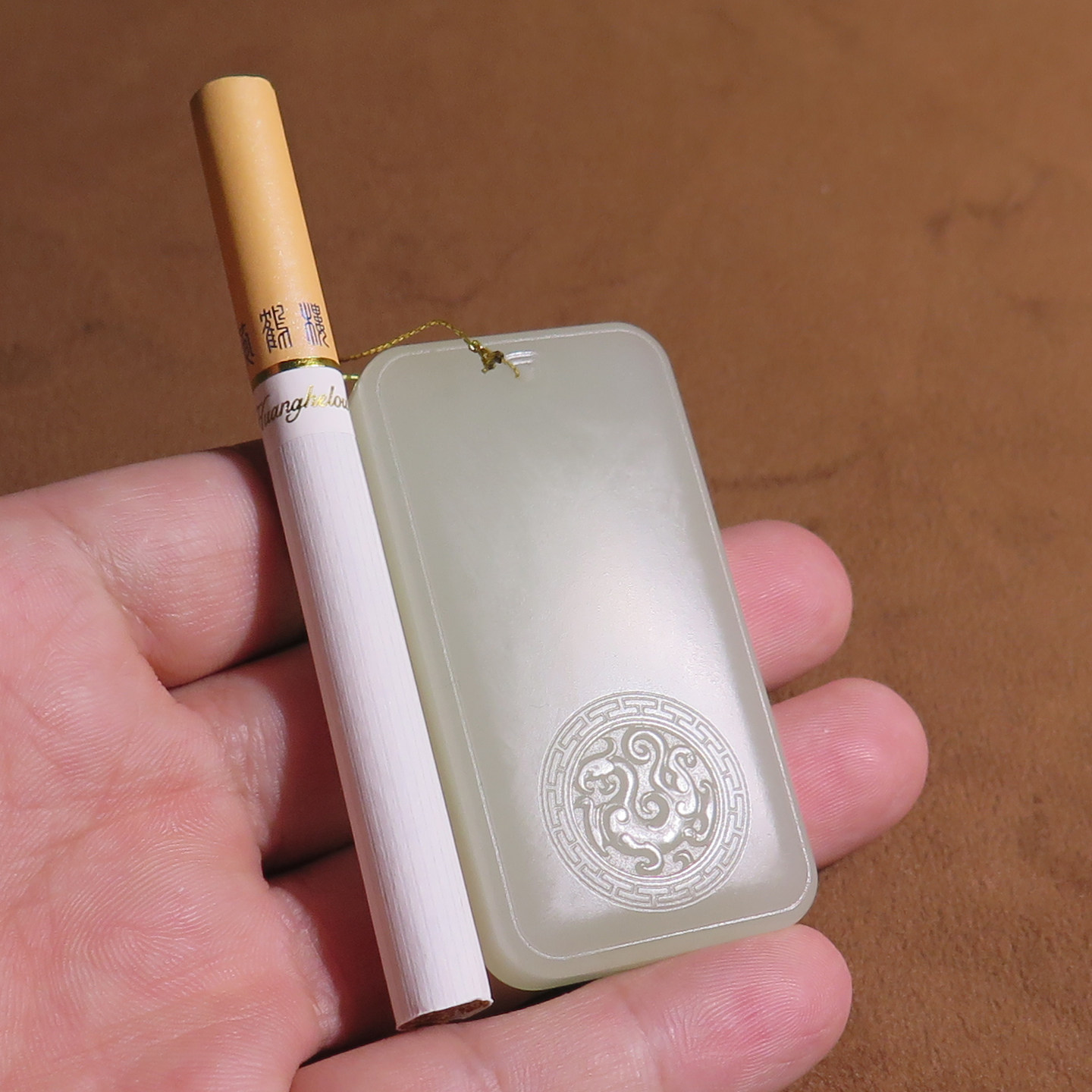 天然和田玉青海料老坑料白玉冰底无事牌龙纹牌子吊坠微结构1880元