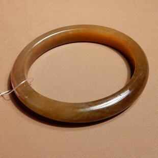 56圈口和田玉天然新疆且末料老坑料糖玉油润高脂贵妃手镯34.9克