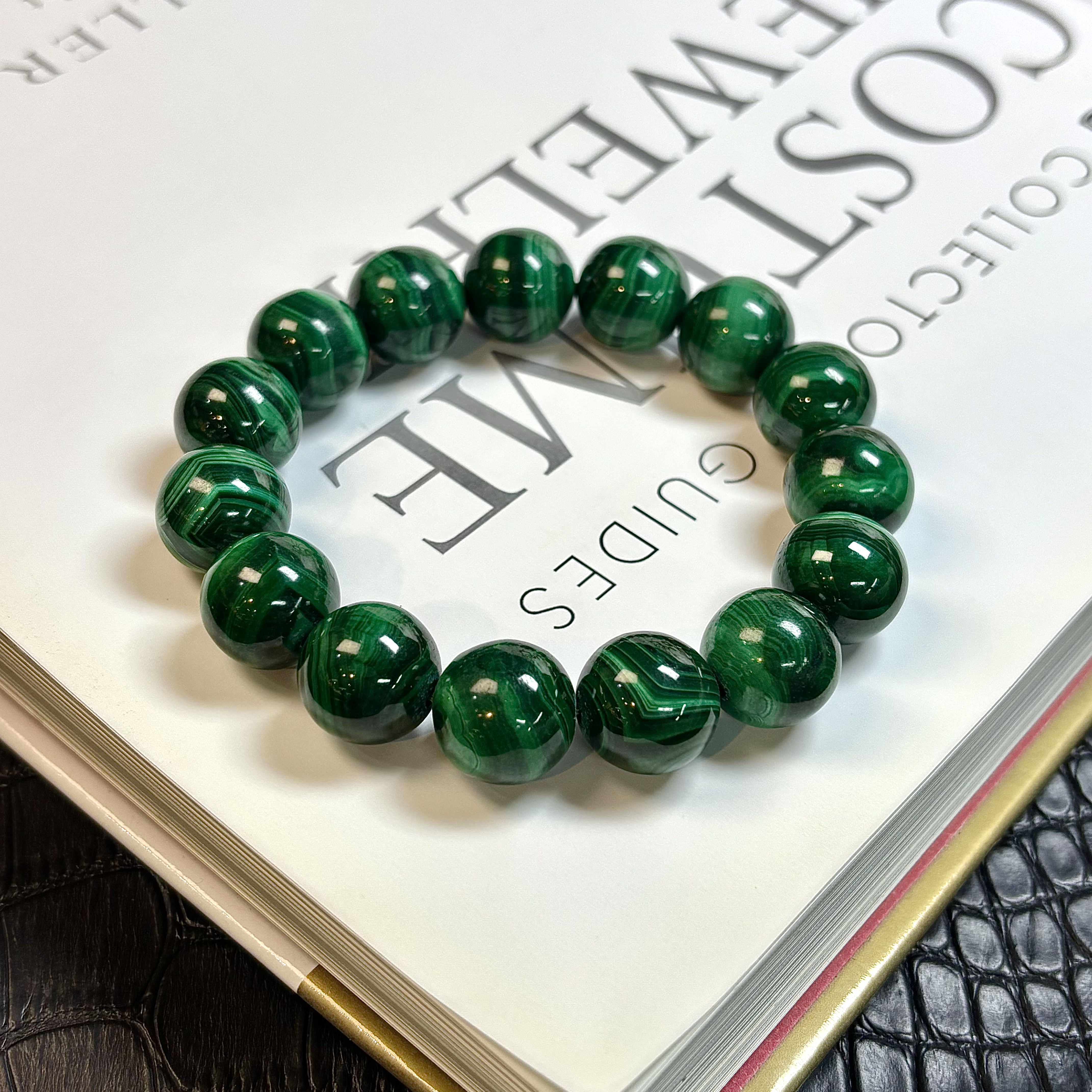 孔雀绿 皮质油光滑亮 纹路清晰 老矿孔雀石单圈手串