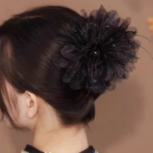 超仙羽毛抓夹女网红新款高端发夹后脑勺鲨鱼夹子头饰品高级感发卡