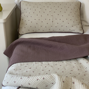 韩国大鹅双面全棉床盖三件套ins小樱桃夹棉加厚榻榻米防滑床单垫