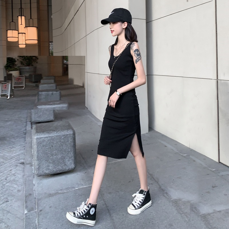连衣裙2025新款黑色修身吊带裙女开叉收腰气质背心裙内搭原装精品
