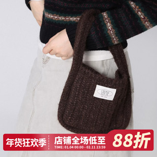 高级感手提包女款2026新款毛线咖色包包日常通勤百搭毛绒针织小众