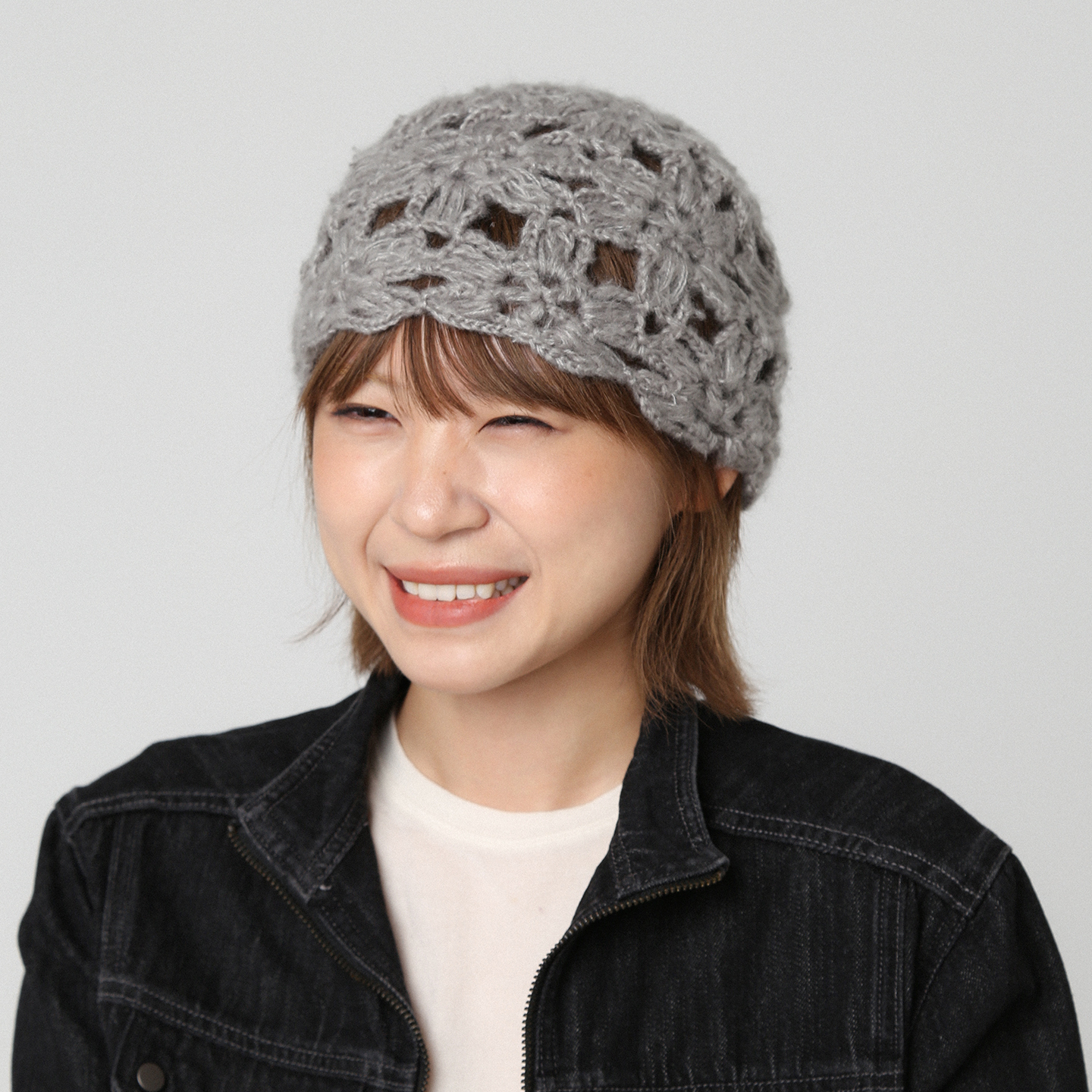 手工钩花镂空灰色包头帽百搭氛围