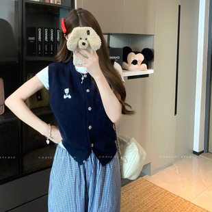 别致坎肩马甲女早秋冬季 小熊刺绣毛针织衫 学院风慵懒叠穿背心上衣