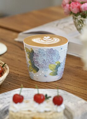 花间树里。景德镇手绘绣球花玉泥釉下彩咖啡杯下午茶杯拉花杯子
