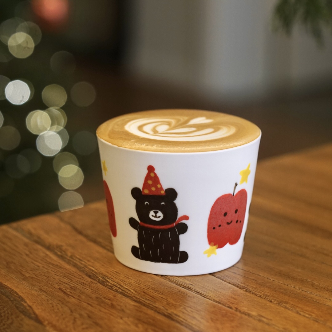 花间树里。景德镇手绘釉下彩圣诞苹果小熊咖啡杯拿铁拉花杯茶杯子