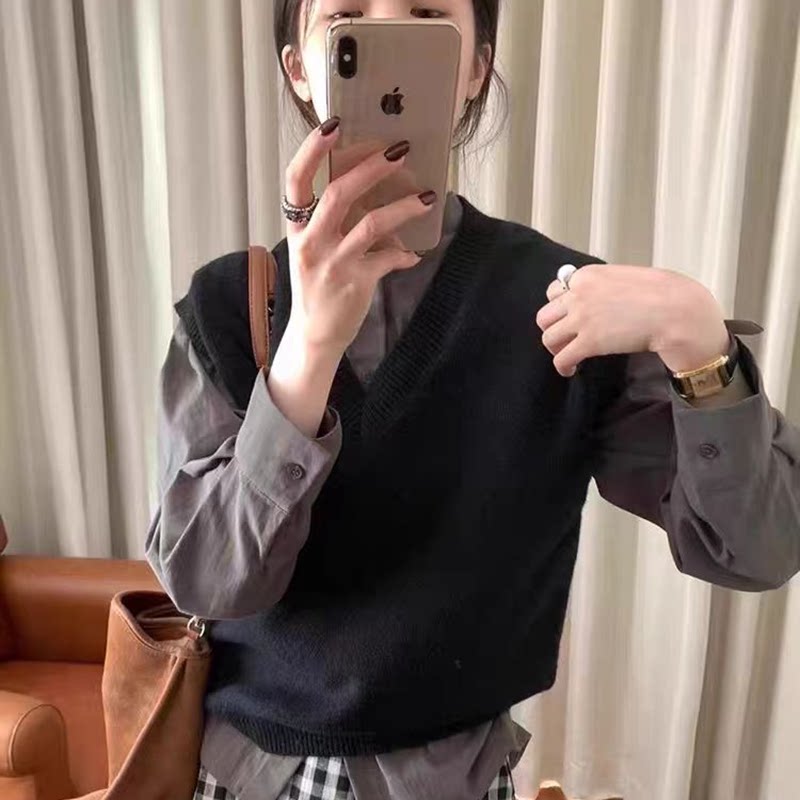 韩版宽松短款套头V领羊绒马甲背心女春秋冬叠穿无袖羊毛坎肩外搭 - 实物图