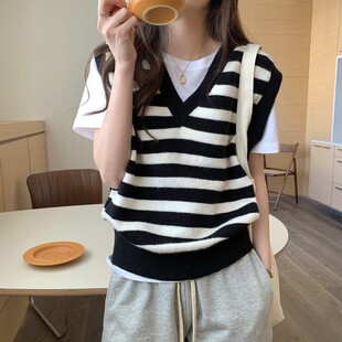 春秋冬新款针织黑白条纹V领羊绒马甲女韩版宽松短款羊毛背心坎肩