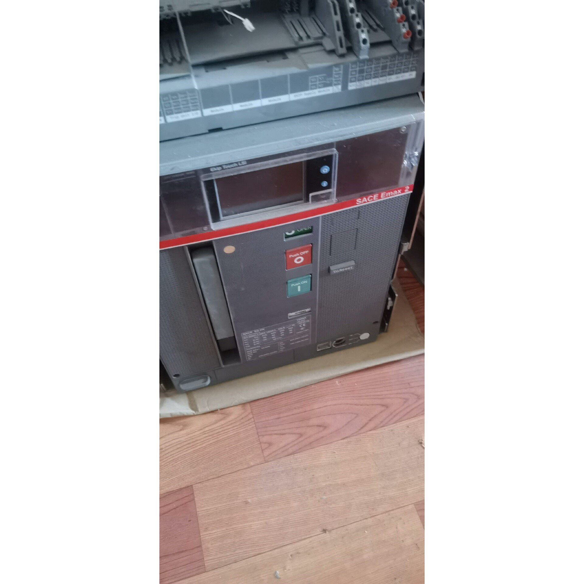 ABB框架断路器E2.2N,1000A,1600A,2500全新原装拍前请询价