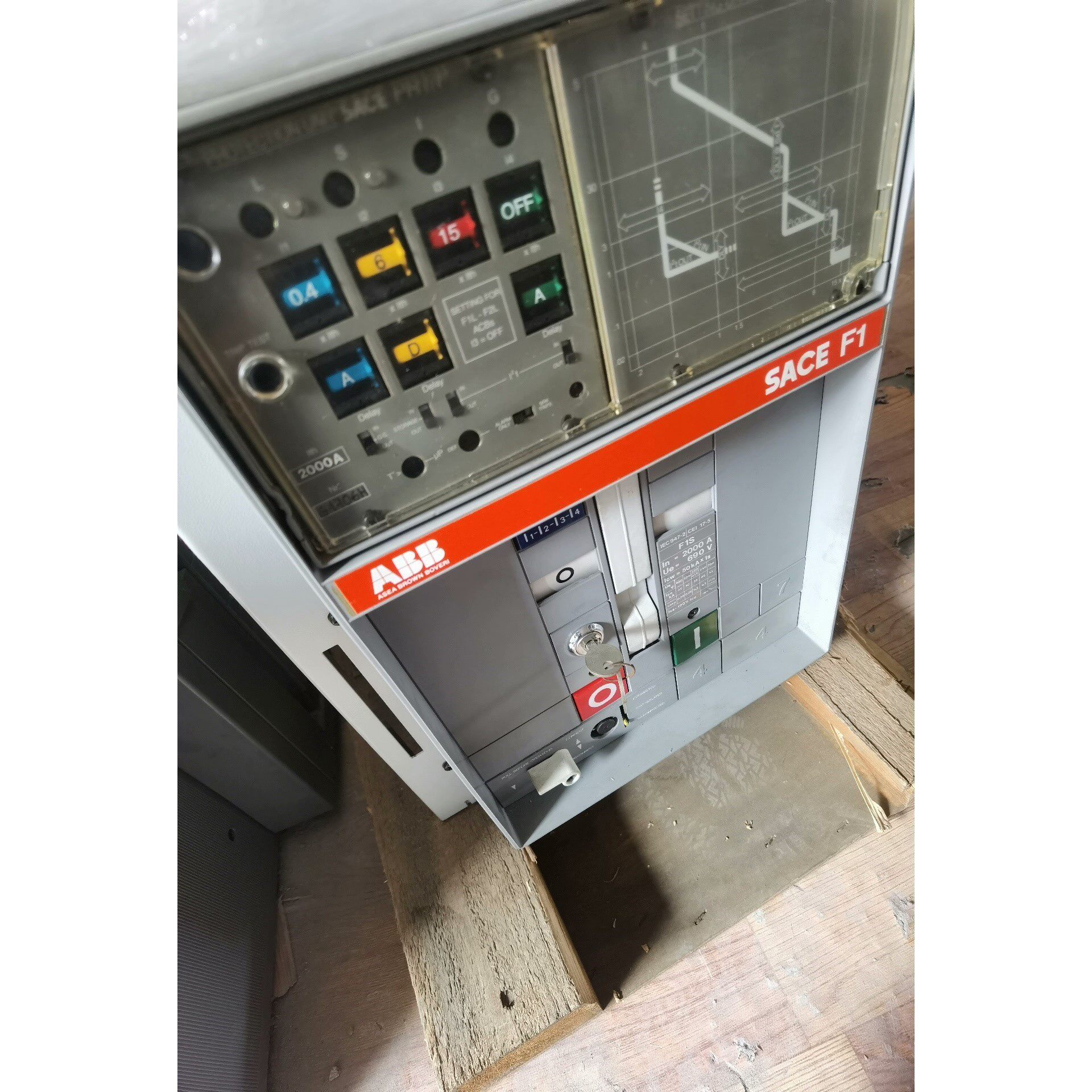 ABB框架断路器F1S  In=2000A，Ue=690V全新原装拍前请询价
