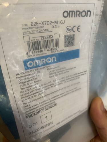 欧姆龙原装全新传感器 E2E-X7D2-M1GJ CP1H-XA40DT-D CP1H-XA40DT
