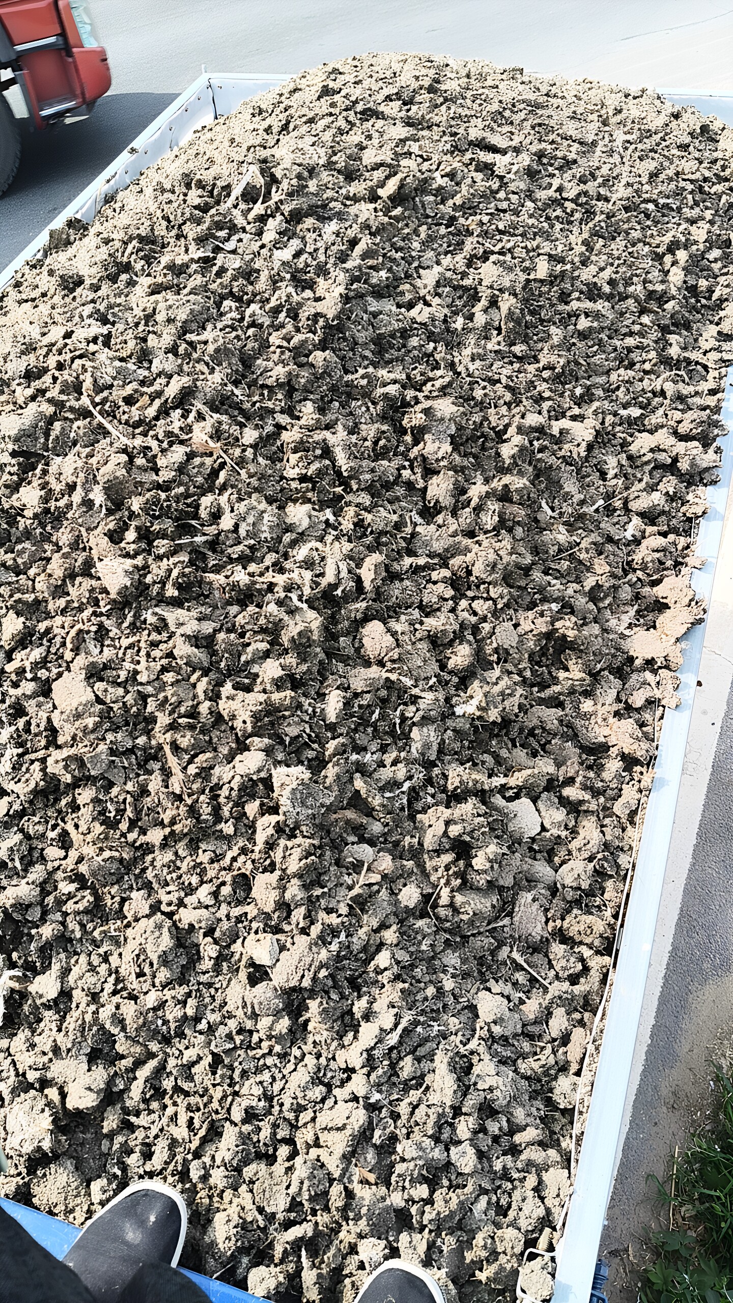 纯天然鸡粪发酵有机肥料种菜养花果树营养土批发腐熟农家肥