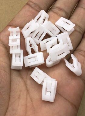 适配宝骏310 510 560 730中控台装饰板仪表台CD导航中框卡扣卡子