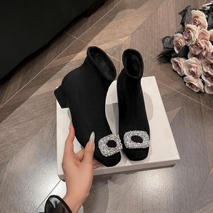 大姚瘦瘦靴小短靴秋冬新款单靴水钻方头网红小香风弹力加绒袜靴女