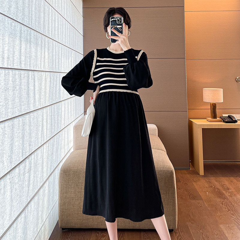 새로운 한국 스타일 인터넷 연예인 출산복 니트 접합 출산 복장 한국 스타일 느슨한 슬리밍 출산 복장 중간 길이