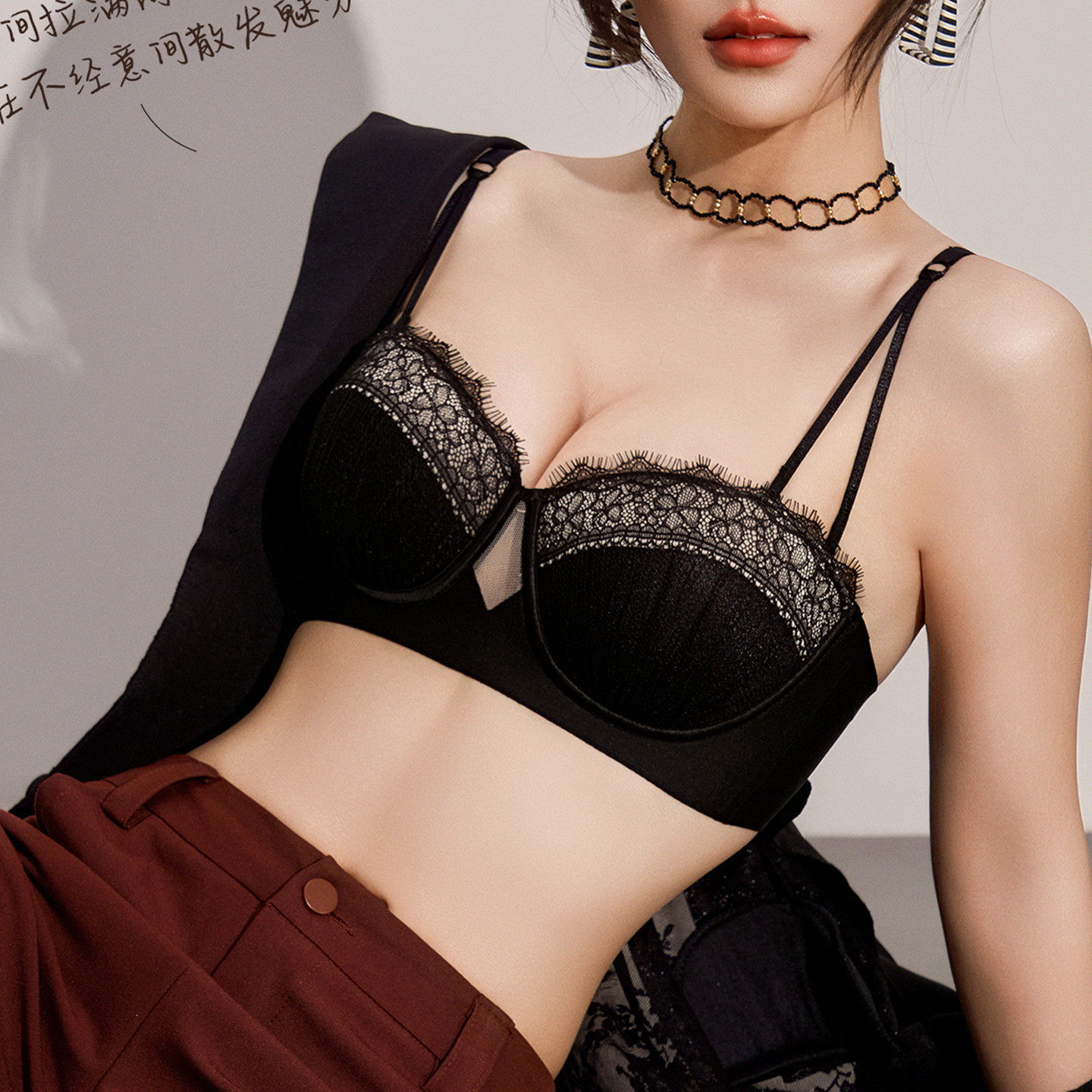 小胸聚拢加厚显大2.5cm内衣女半杯蕾丝性感美背交叉防下垂文胸罩