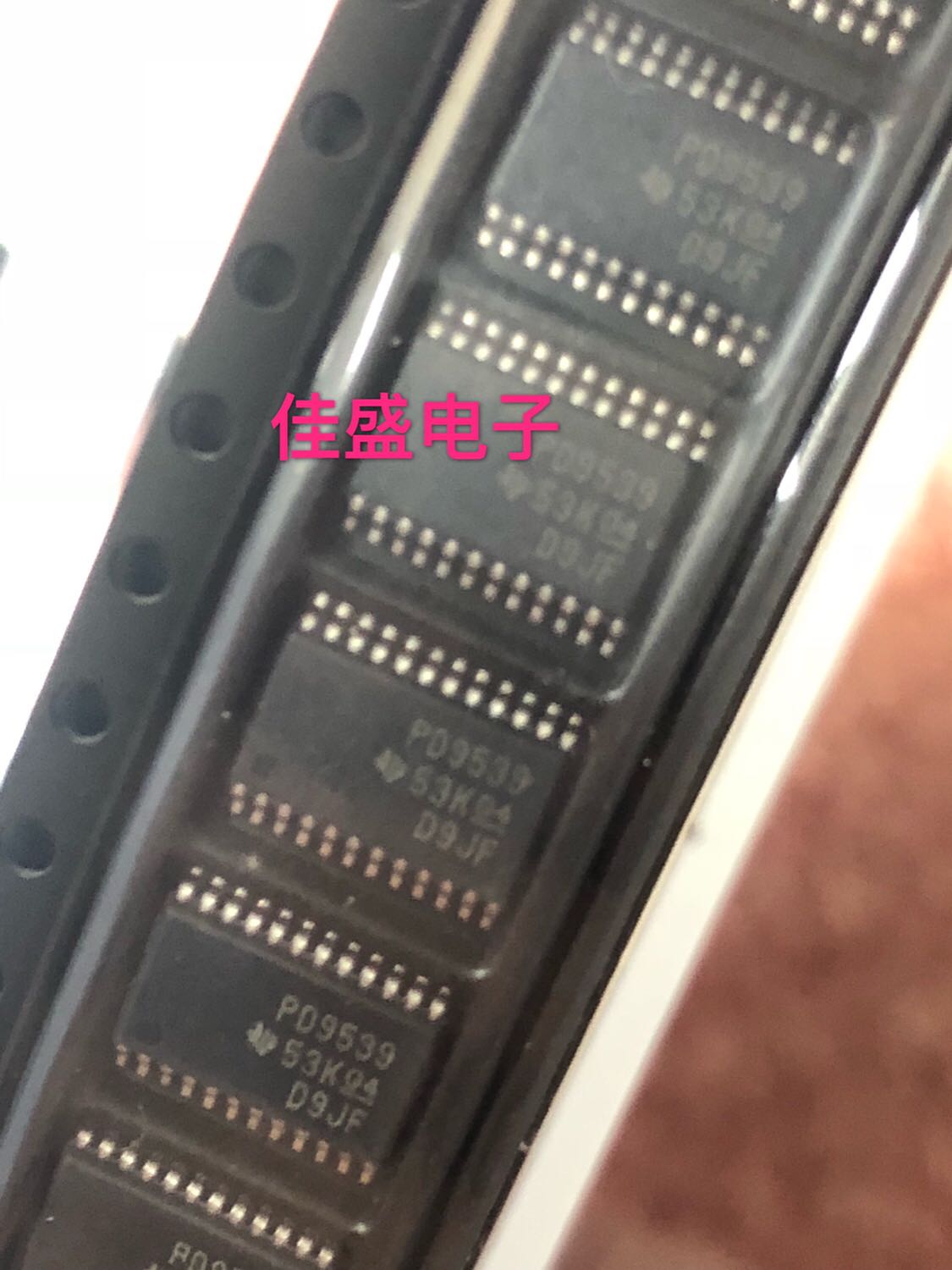 PCA9539PWR PCA9539PW PD9539 TSSOP-24 扩展器芯片全新可直拍