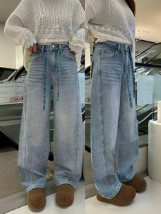 满天星烫钻水钻牛仔裤女2026早春不加绒弯刀裤直筒拖地裤时尚潮流