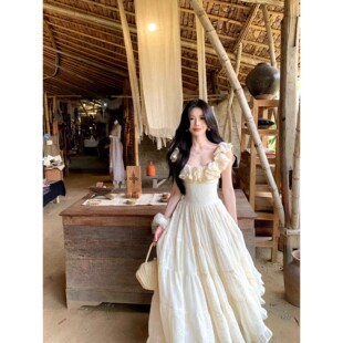 yikett圣托里尼重工超大裙摆吊带掐腰连衣裙女度假裙