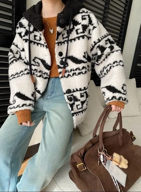 司南 冬日序章 复古提花抽绳连帽宽松仿皮毛一体毛毛外套 SN8487