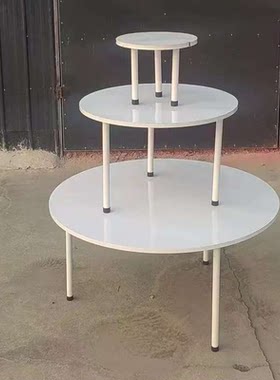 三层蛋糕桌婚礼甜品台