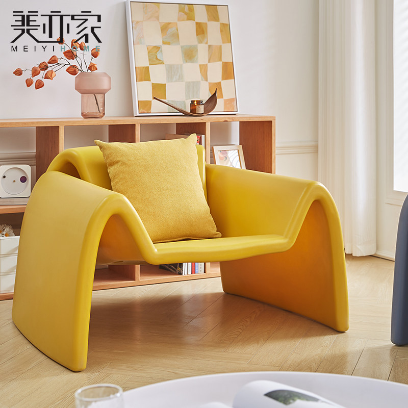 北欧设计师椅子客厅创意单人沙发椅意式简约休闲靠背m字螃蟹椅