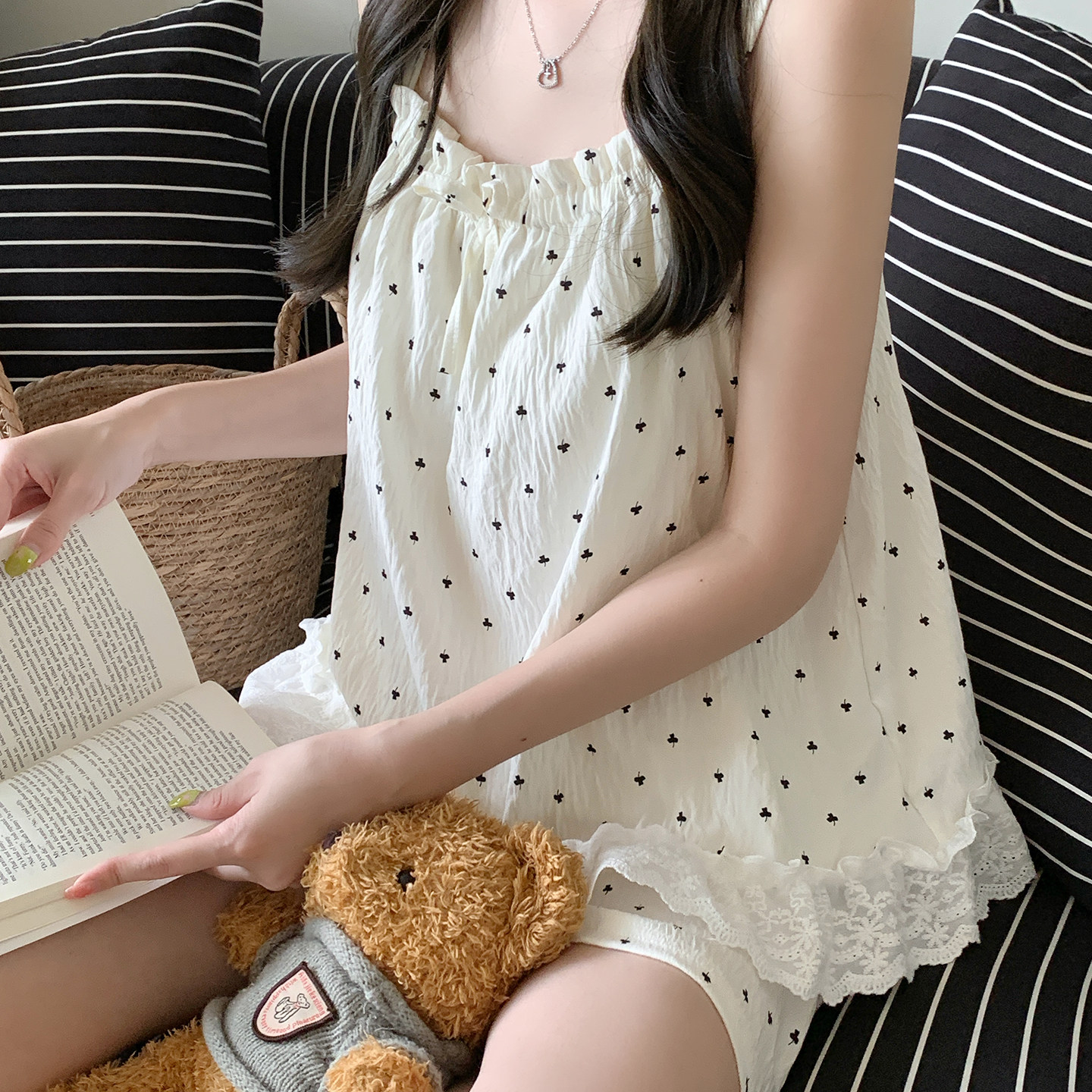 夏季带胸垫吊带可外穿睡衣套装图片