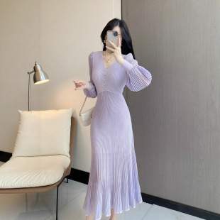 显瘦针织连衣裙女 设计修身 南油高端品质法式 优雅风V领百褶灯笼袖