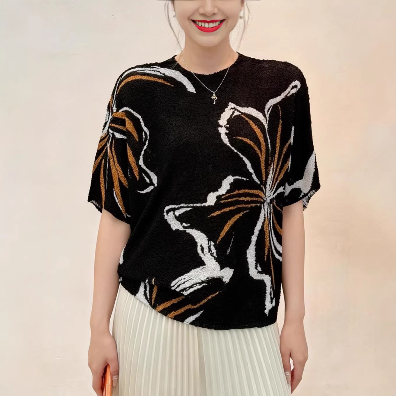 三宅短袖女黑色印花显瘦蝙蝠袖宽松中年妈妈装套头衫休闲T恤上衣