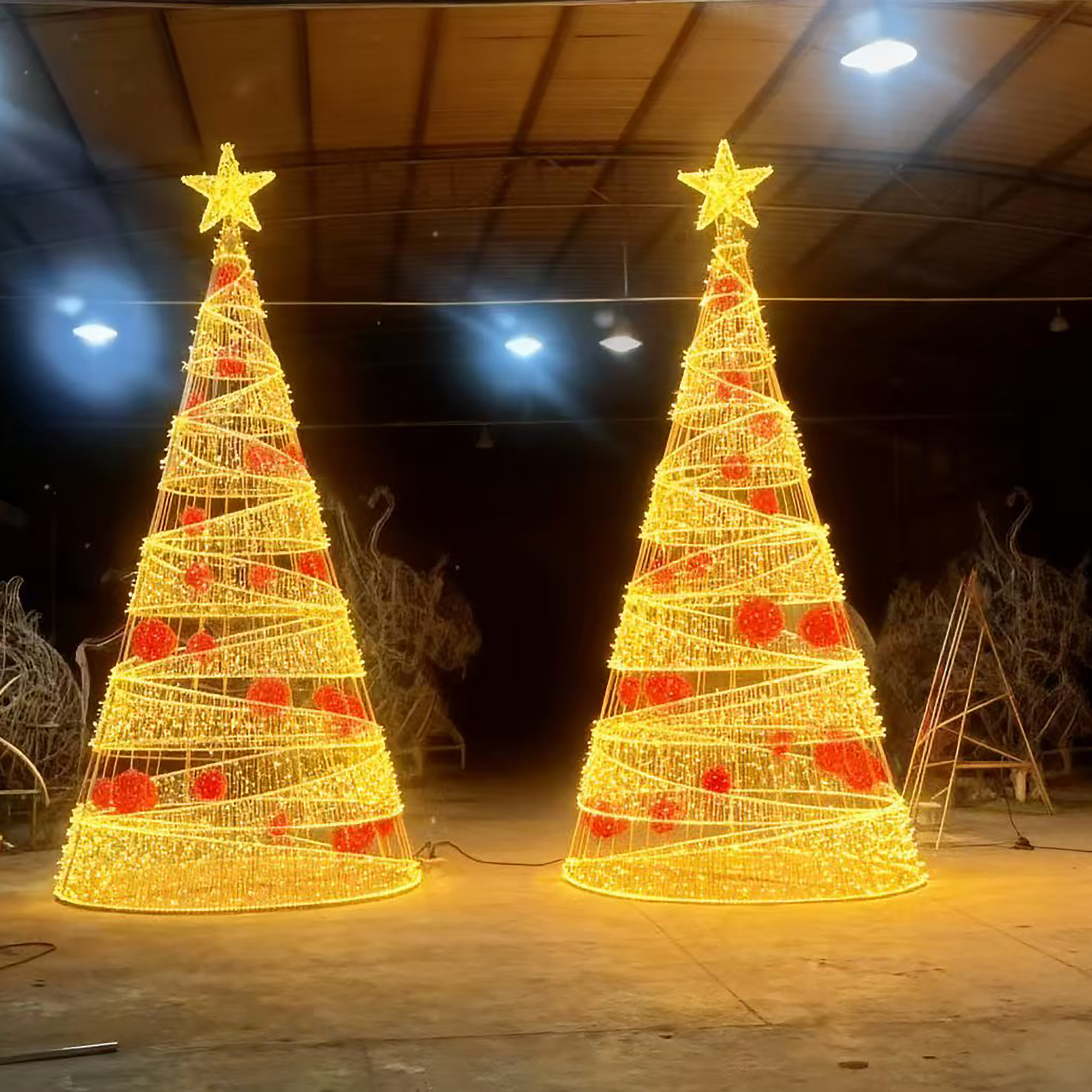 大型圣诞树LED灯装饰橱窗商场美陈活动布置网红打卡道具新年树